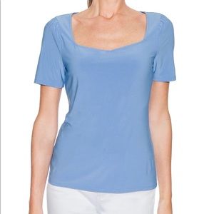 ✨ 2 for 45✨ 
WHBM SWEETHEART PLEATED TOP